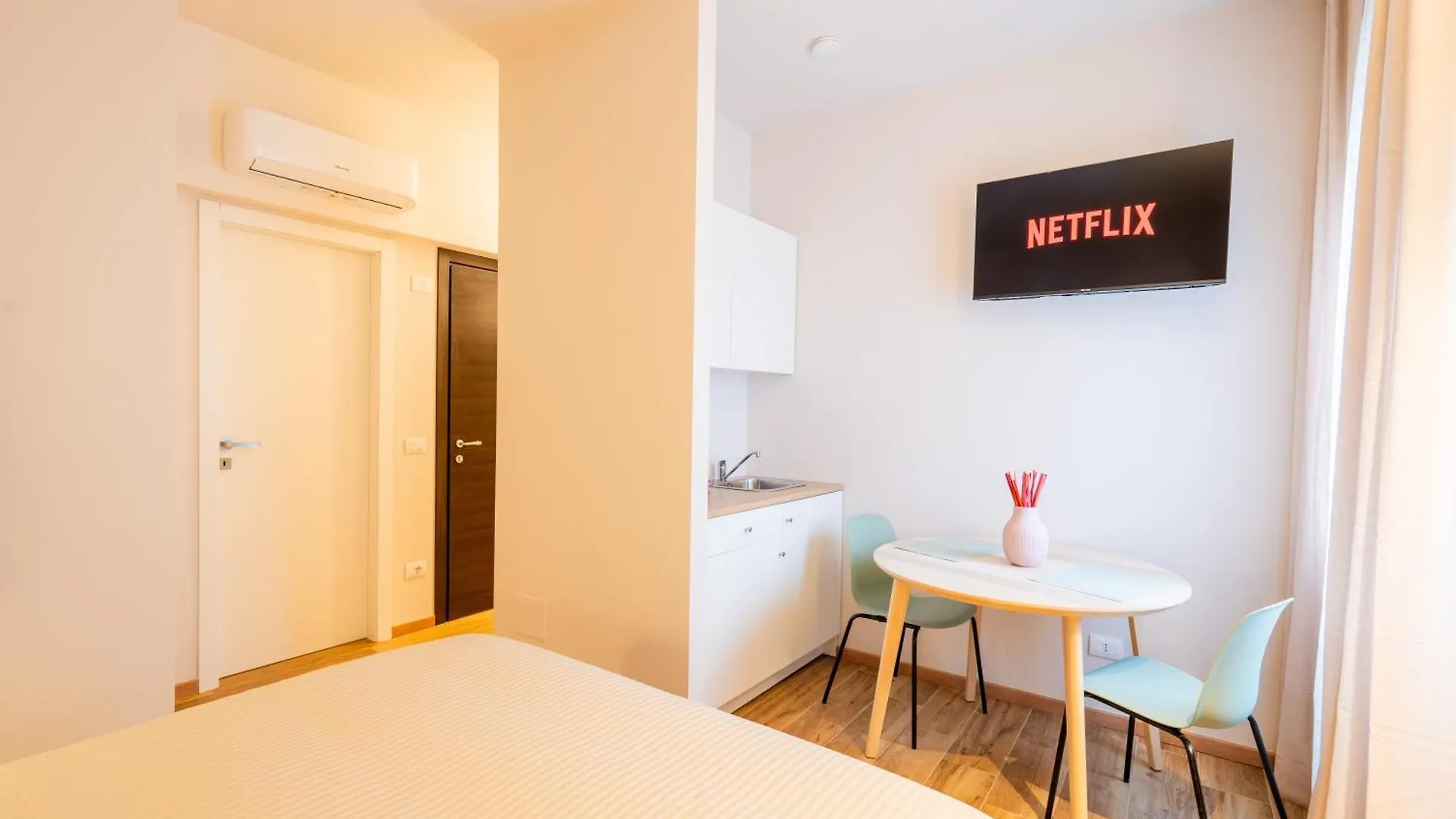 Oda ve Kahvaltı Palmanova Suites Milano